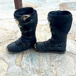 Used O’Neil dirt bike boots